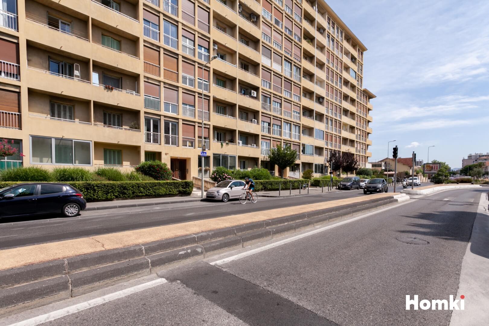 Homki - Vente Appartement  de 67.0 m² à Marseille 13009