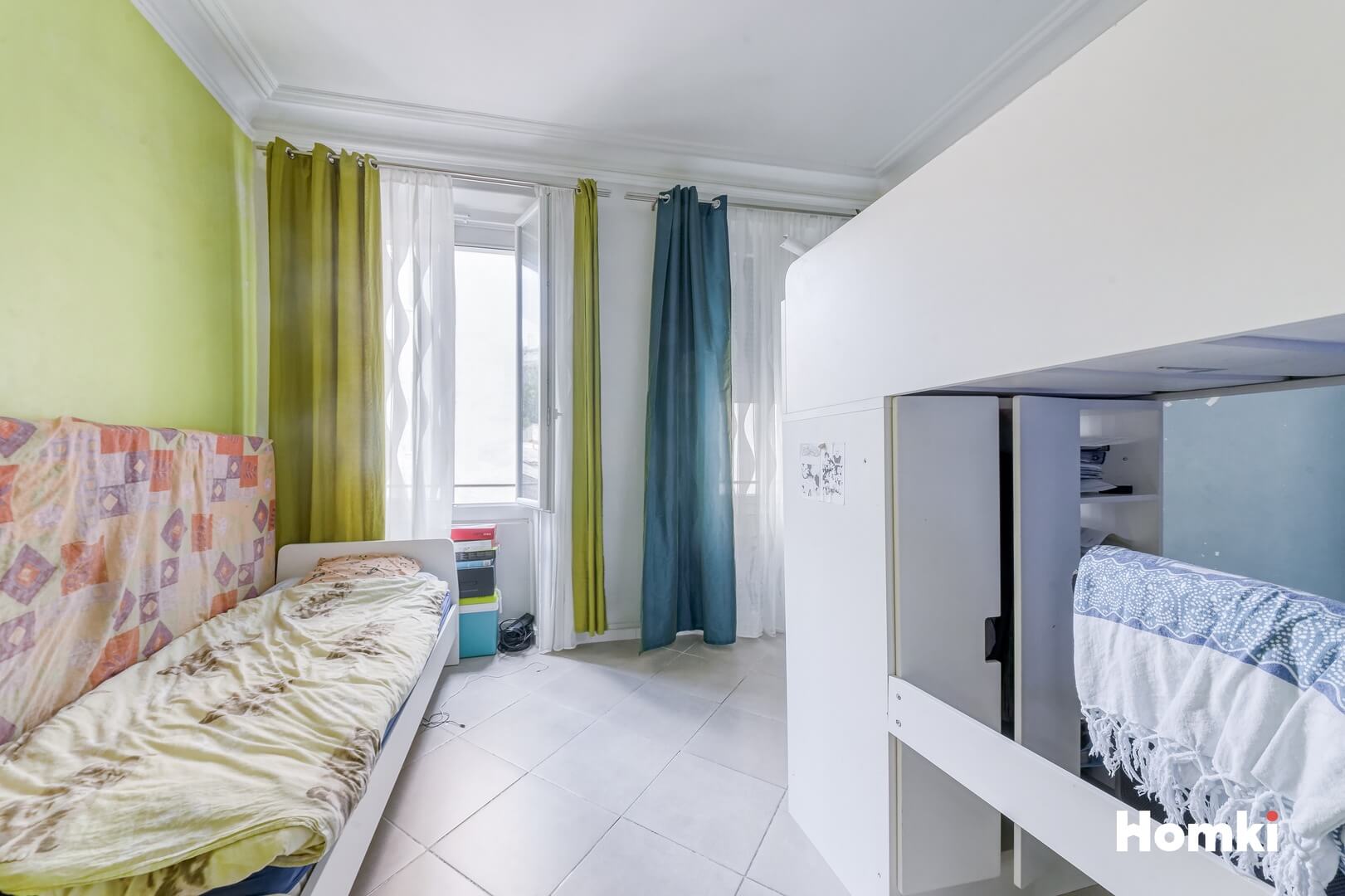 Homki - Vente Appartement  de 94.0 m² à Marseille 13006
