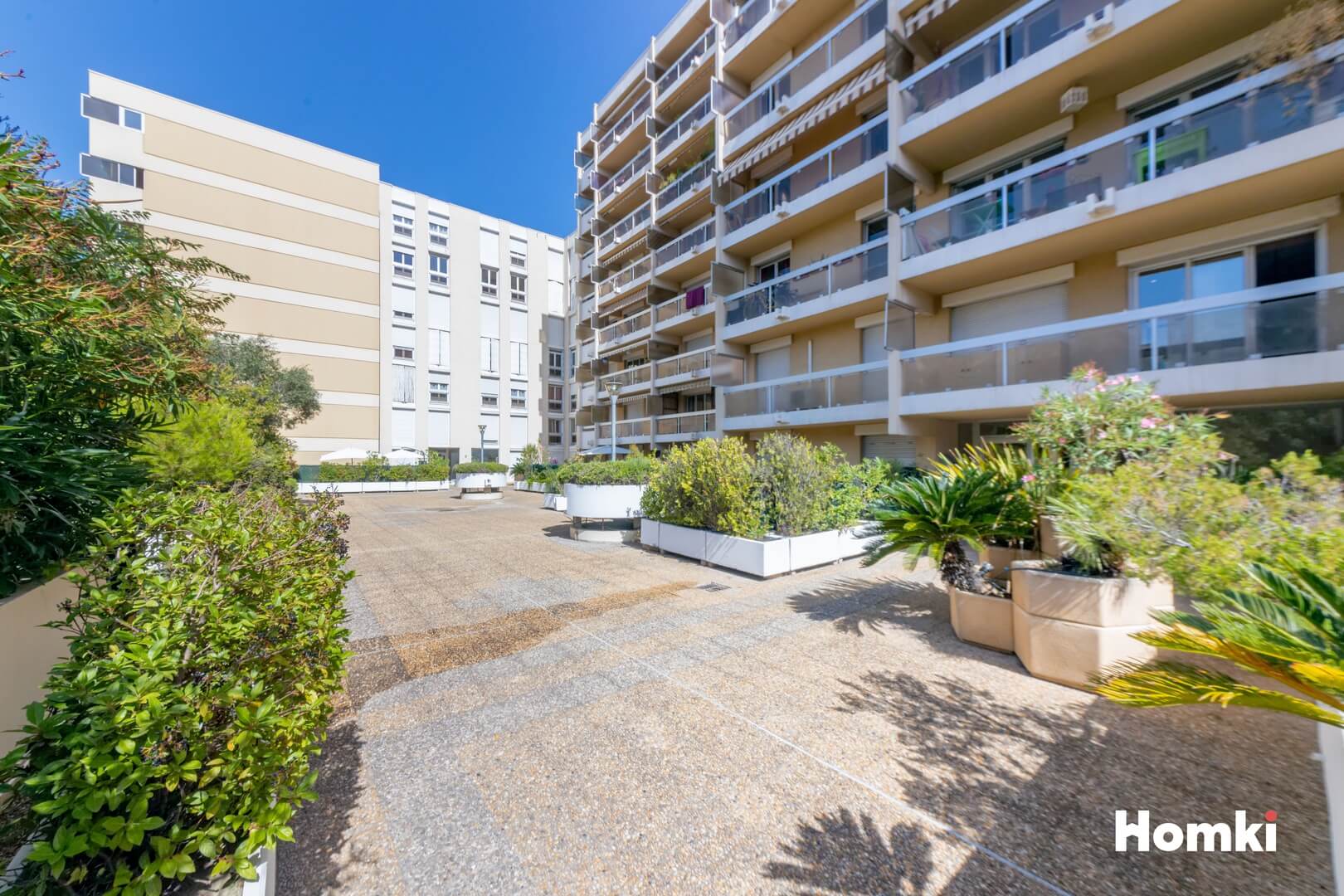Homki - Vente Appartement  de 103.79 m² à Marseille 13009