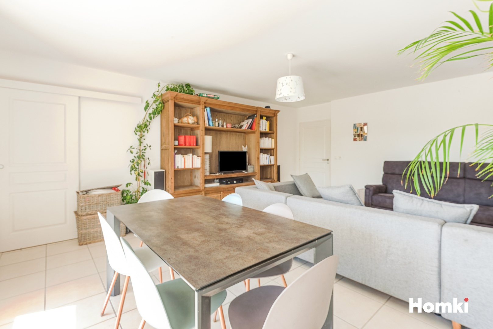 Homki - Vente Appartement  de 93.0 m² à Marseille 13012