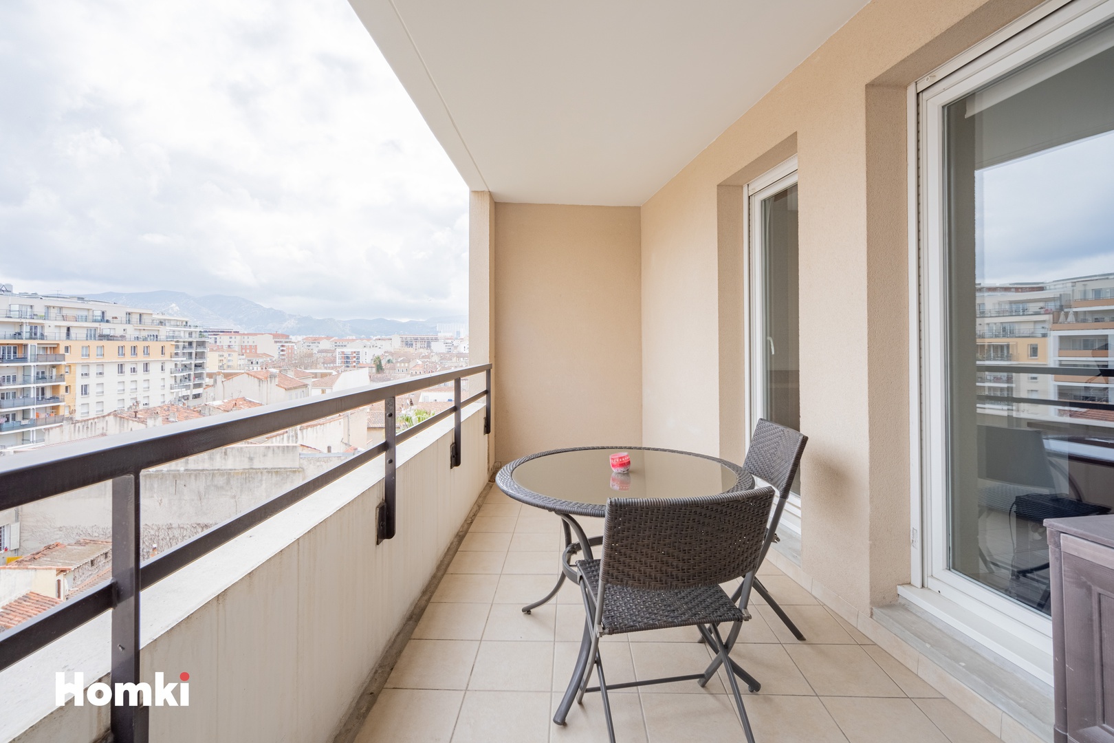 Homki - Vente Appartement  de 64.0 m² à Marseille 13008