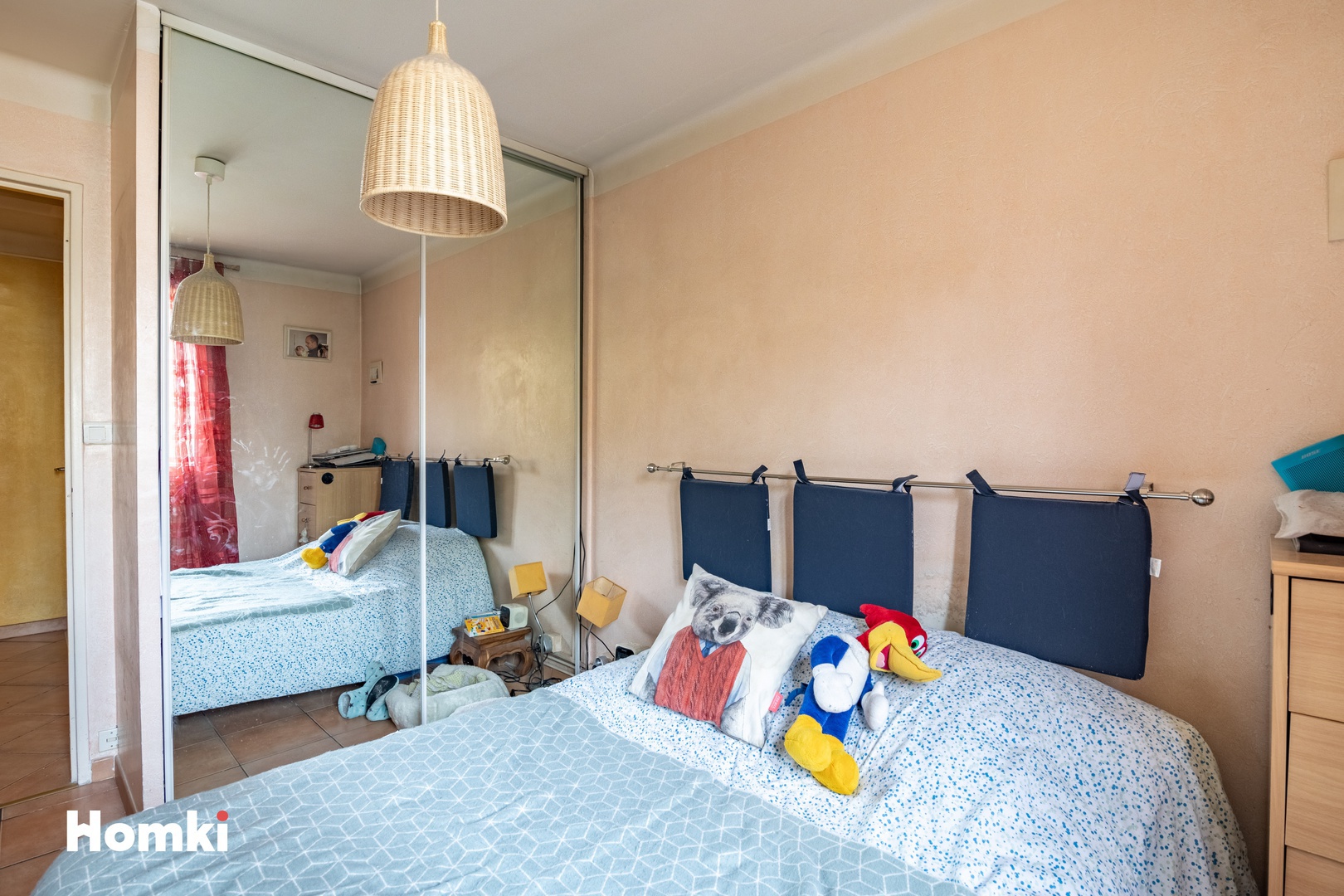 Homki - Vente Appartement  de 54.0 m² à Marseille 13009