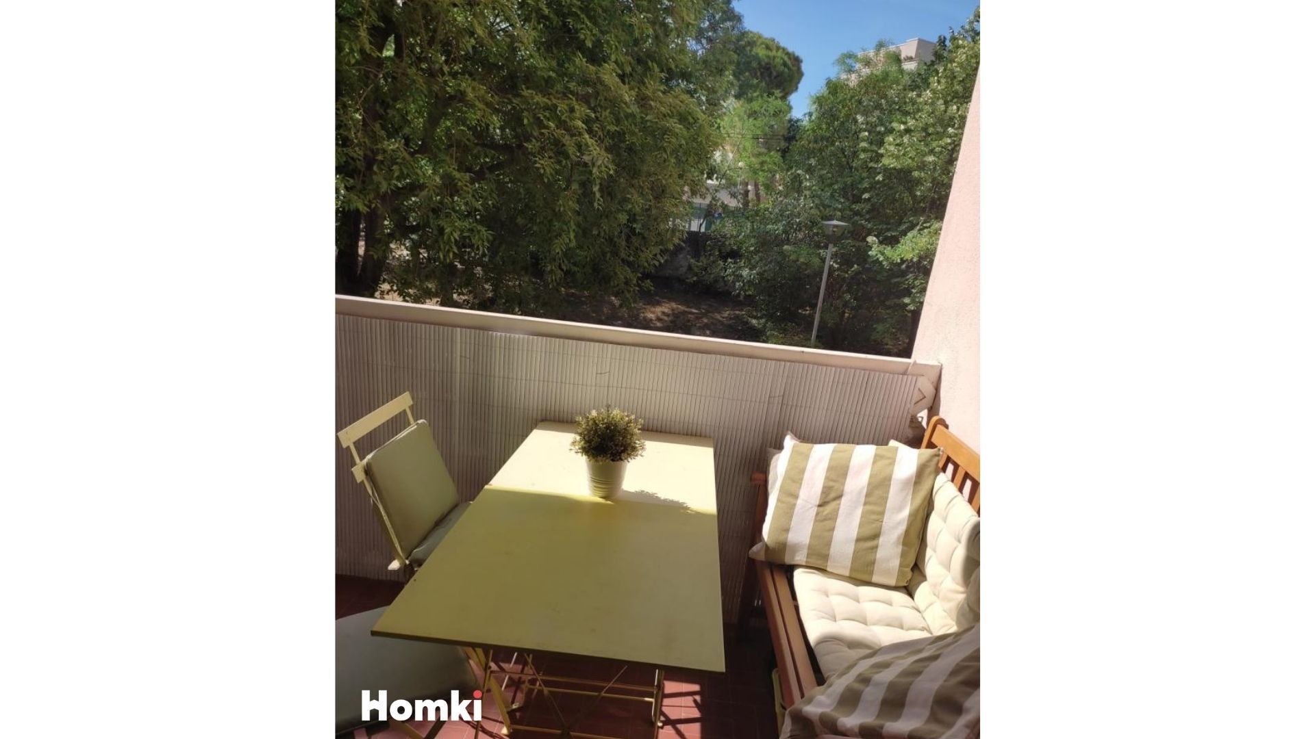 Homki - Vente Appartement  de 77.0 m² à Marseille 13009