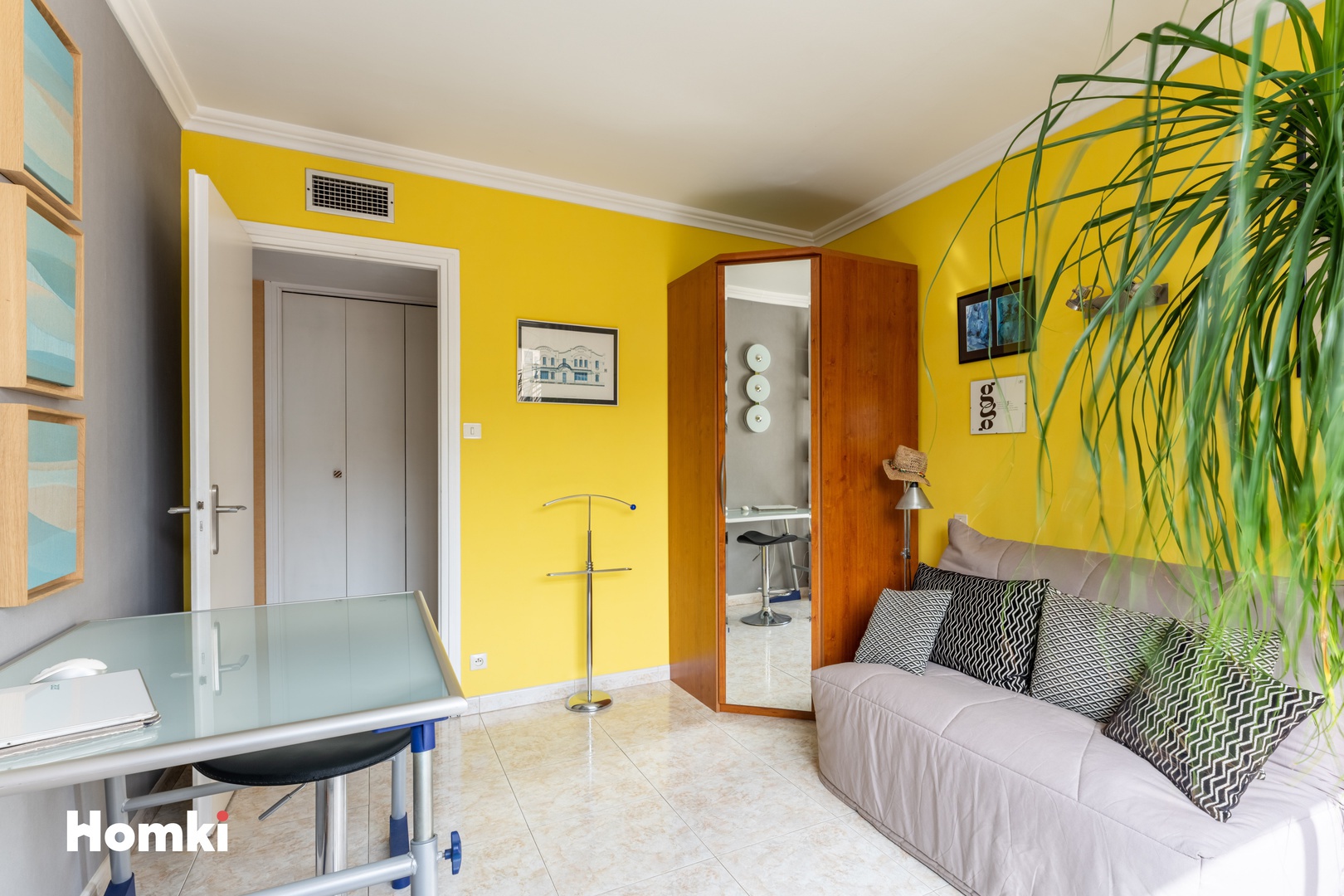 Homki - Vente Appartement  de 93.0 m² à Marseille 13001
