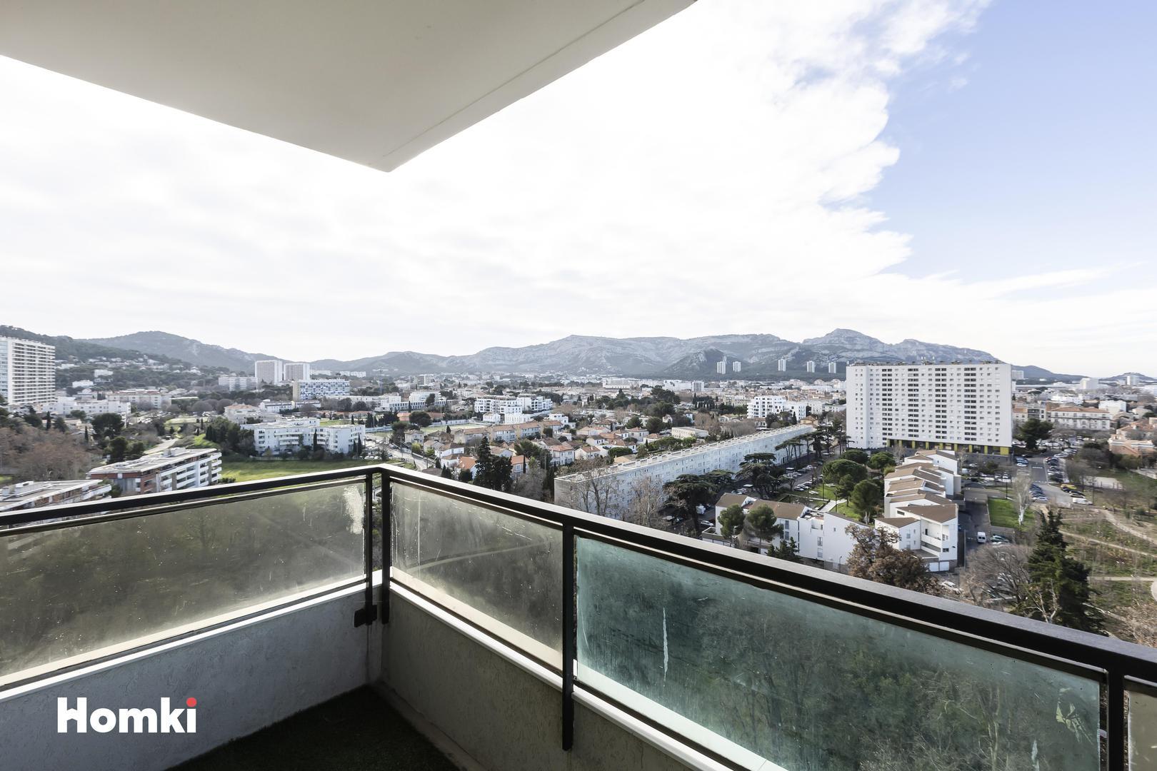 Homki - Vente Appartement  de 72.0 m² à Marseille 13009