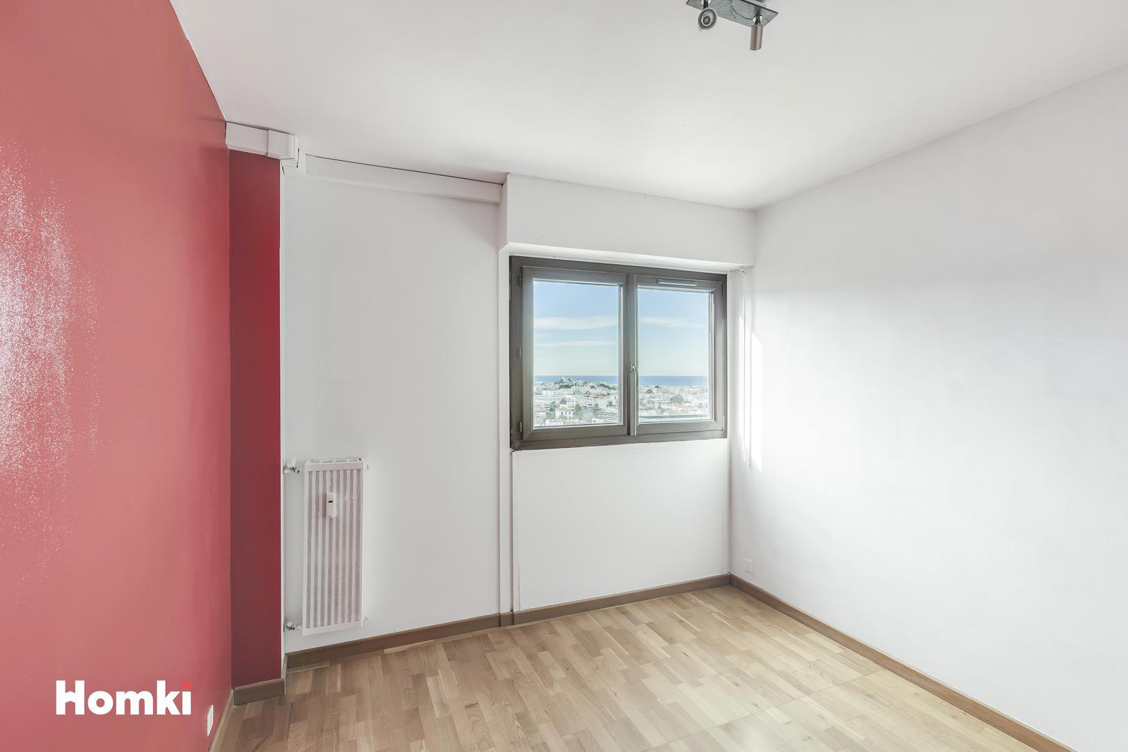Homki - Vente Appartement  de 72.0 m² à Marseille 13009