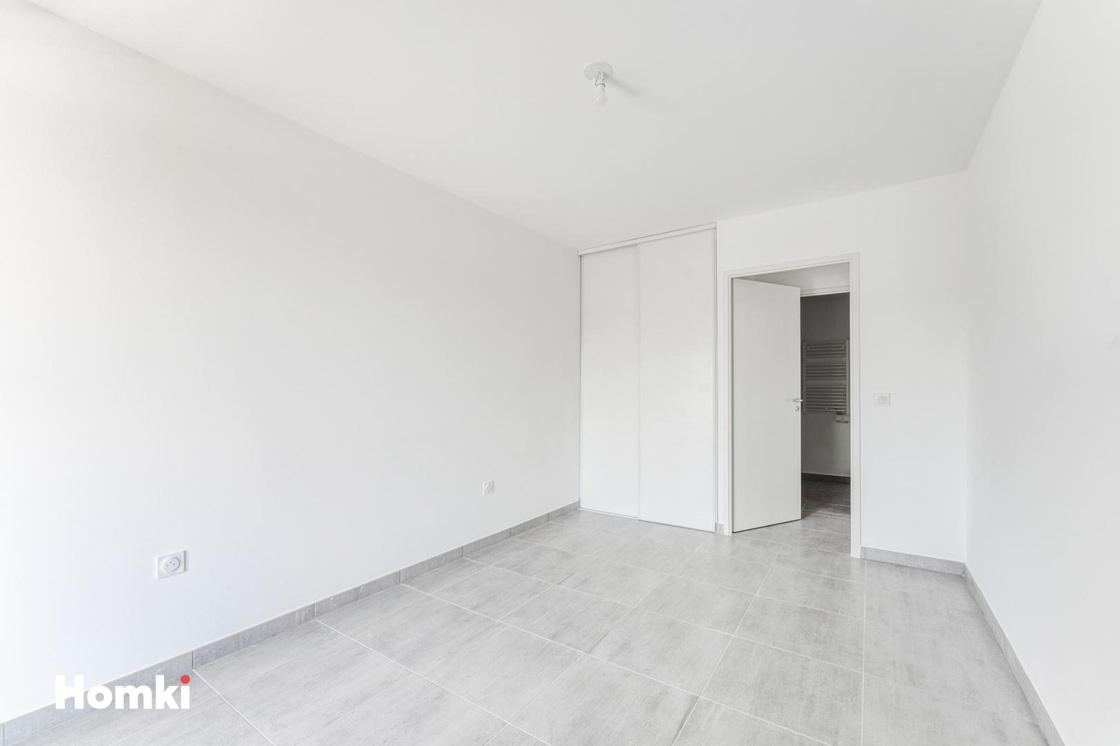Homki - Vente Appartement  de 66.0 m² à Marseille 13008