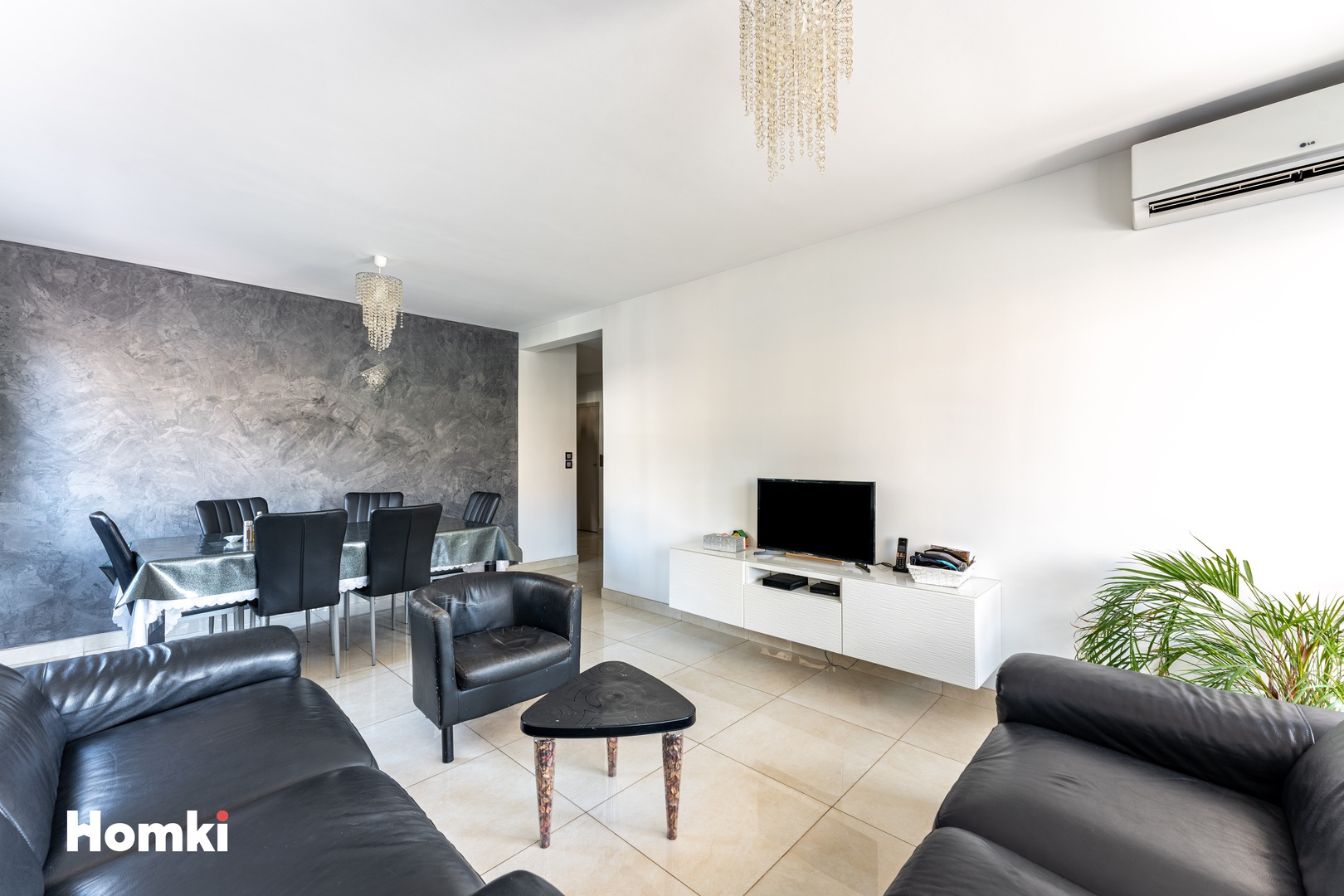 Homki - Vente Appartement  de 110.0 m² à Marseille 13006