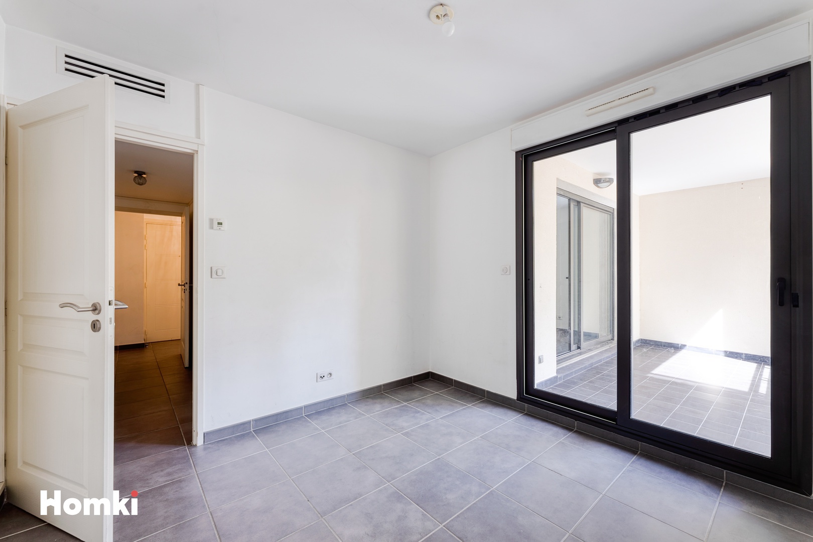 Homki - Vente Appartement  de 71.0 m² à Marseille 13007