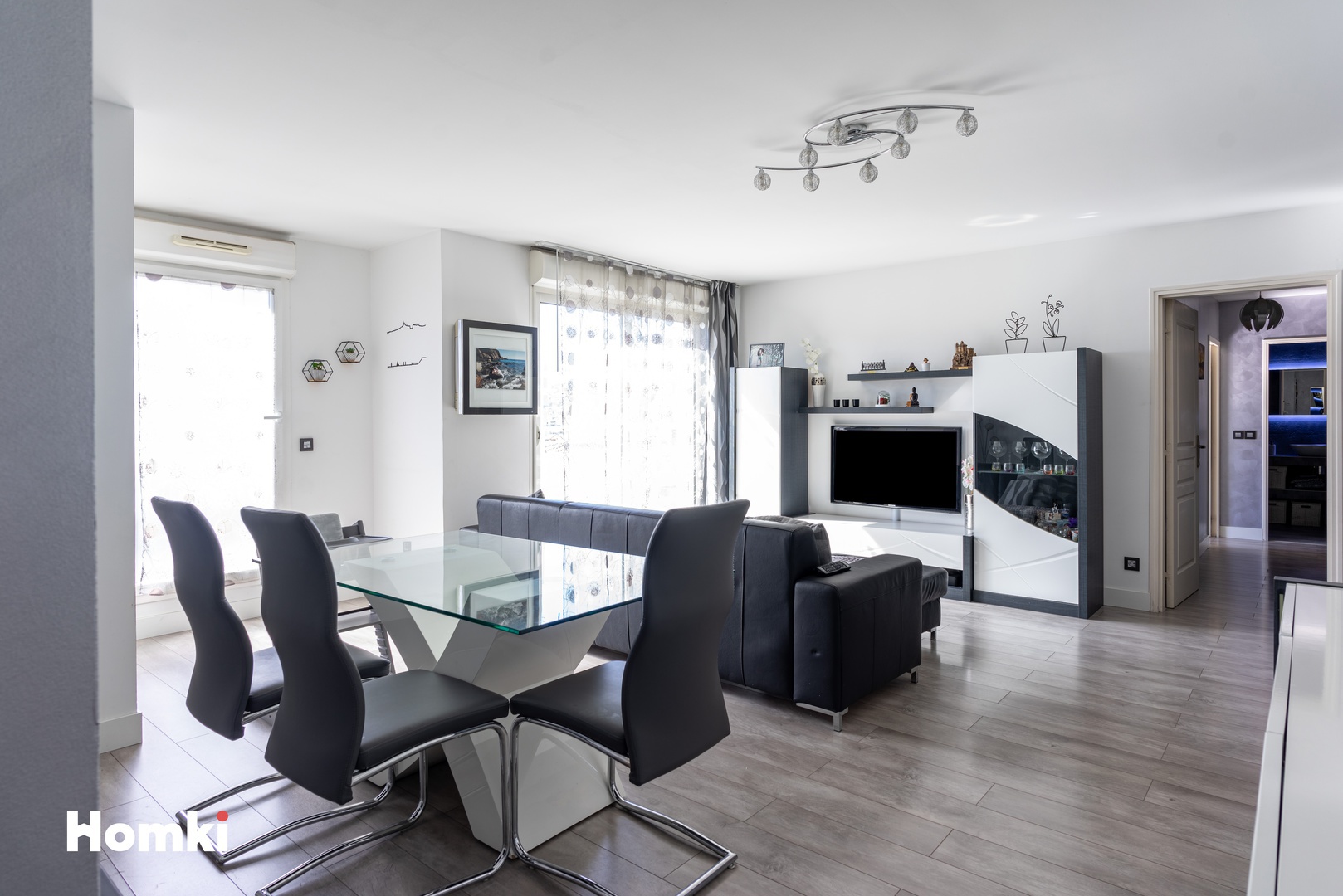 Homki - Vente Appartement  de 86.0 m² à Marseille 13006