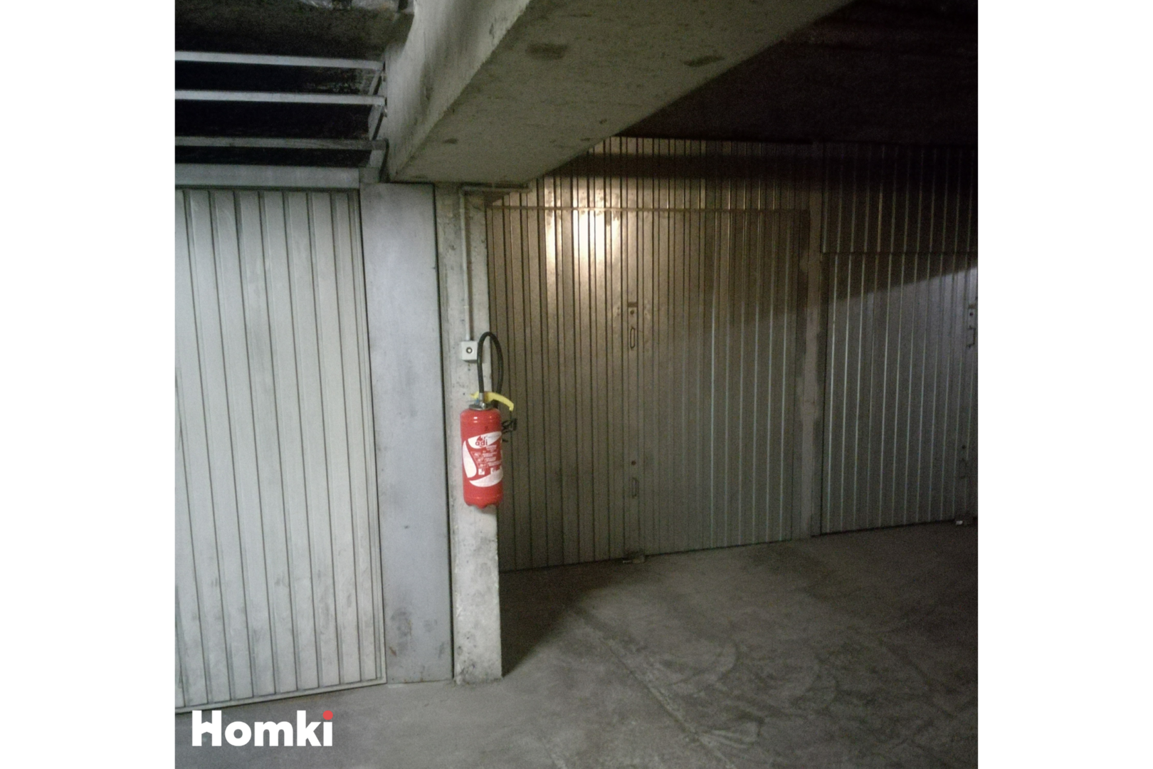 Homki - Vente Garage  de 13.0 m² à Marseille 13008