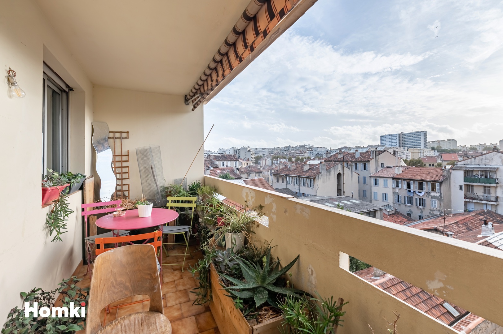 Homki - Vente Appartement  de 92.0 m² à Marseille 13003