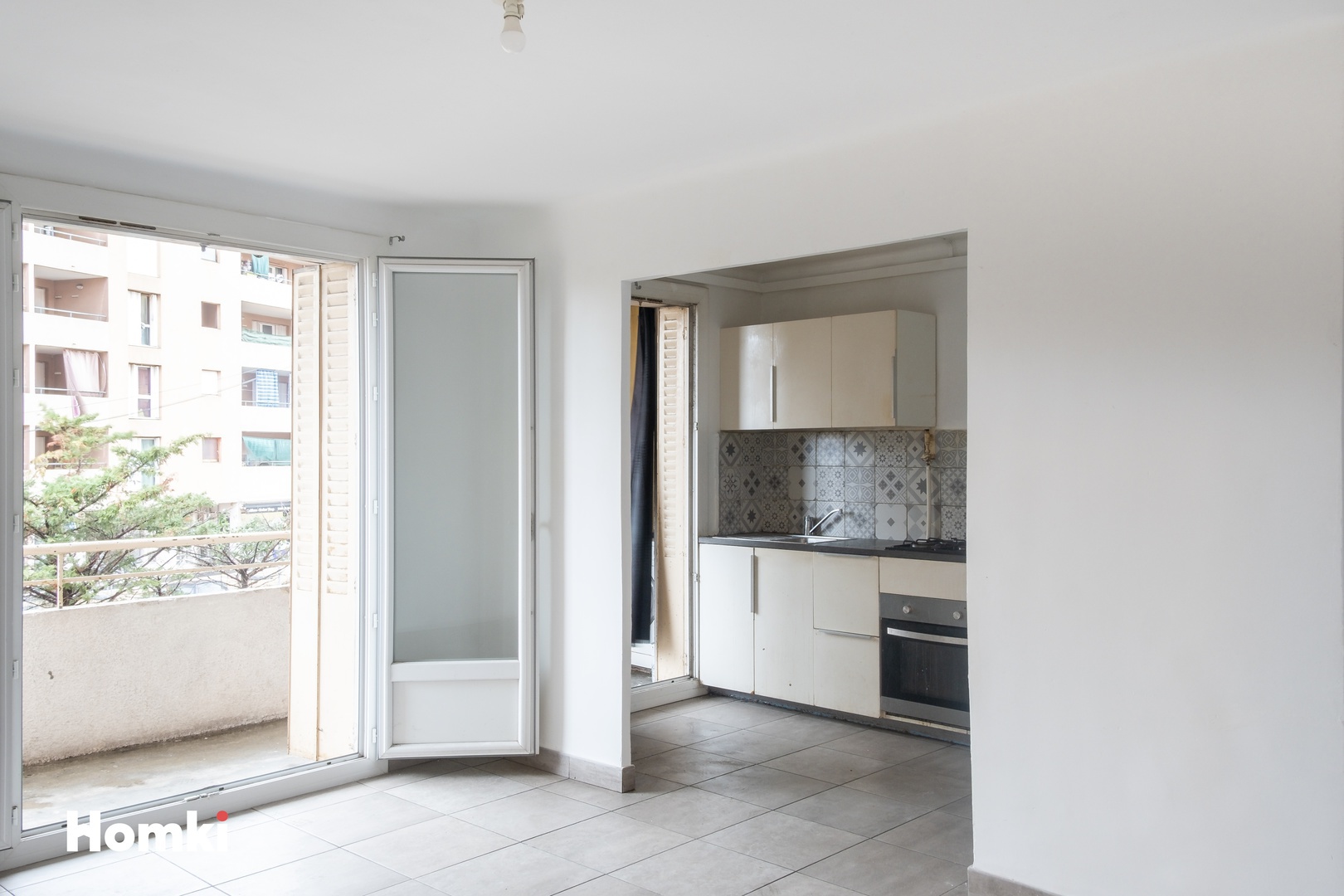 Homki - Vente Appartement  de 75.0 m² à Marseille 13009