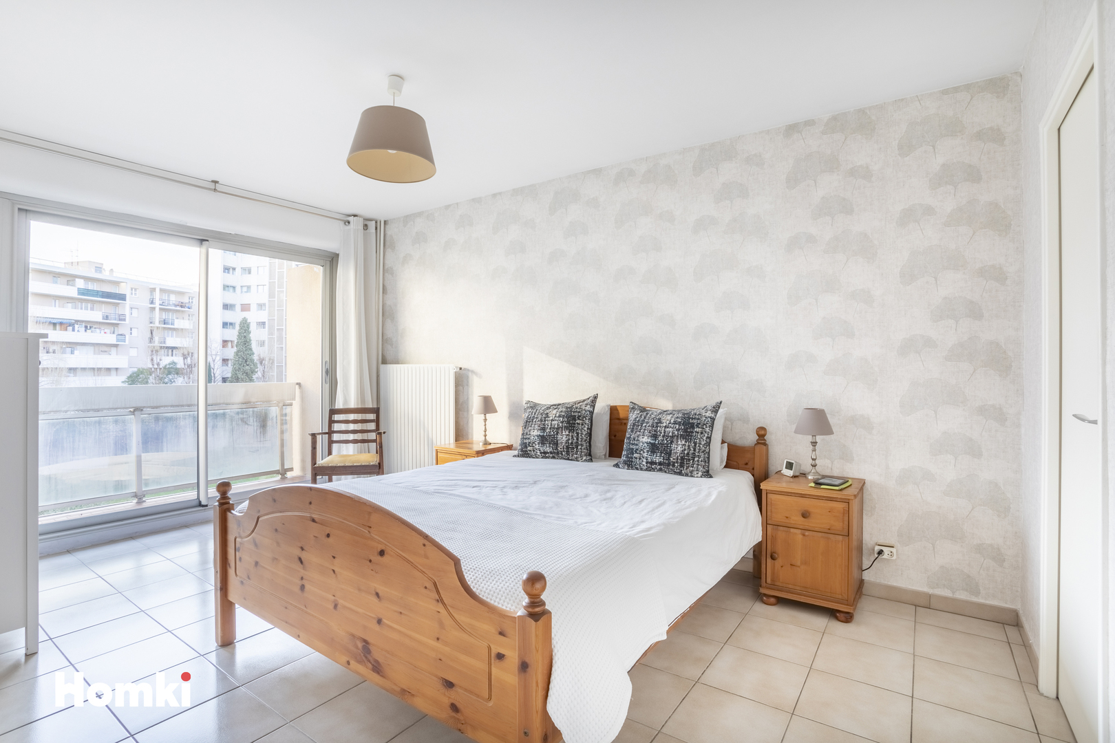 Homki - Vente Appartement  de 90.0 m² à Marseille 13001