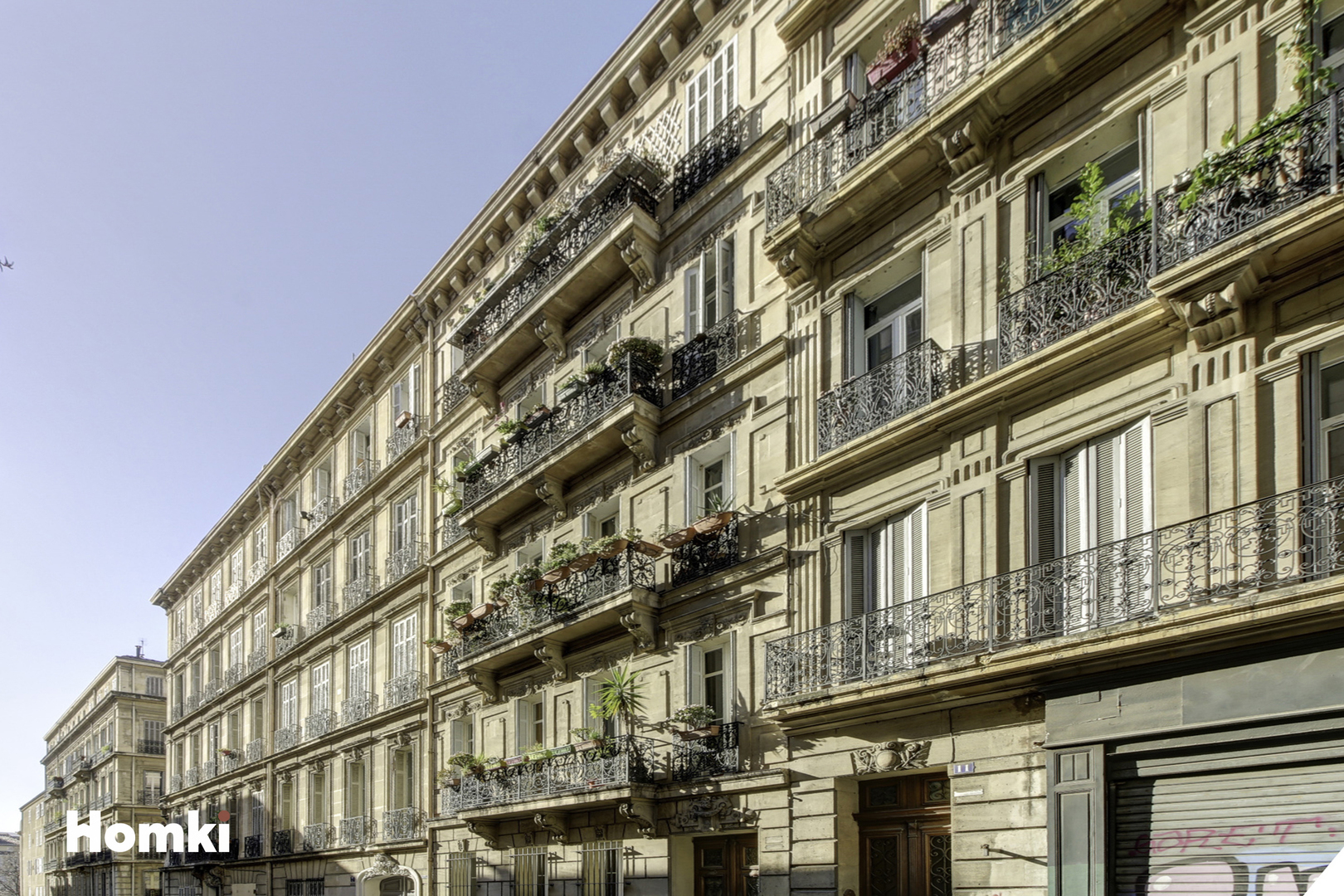 Homki - Vente Appartement  de 113.0 m² à Marseille 13001