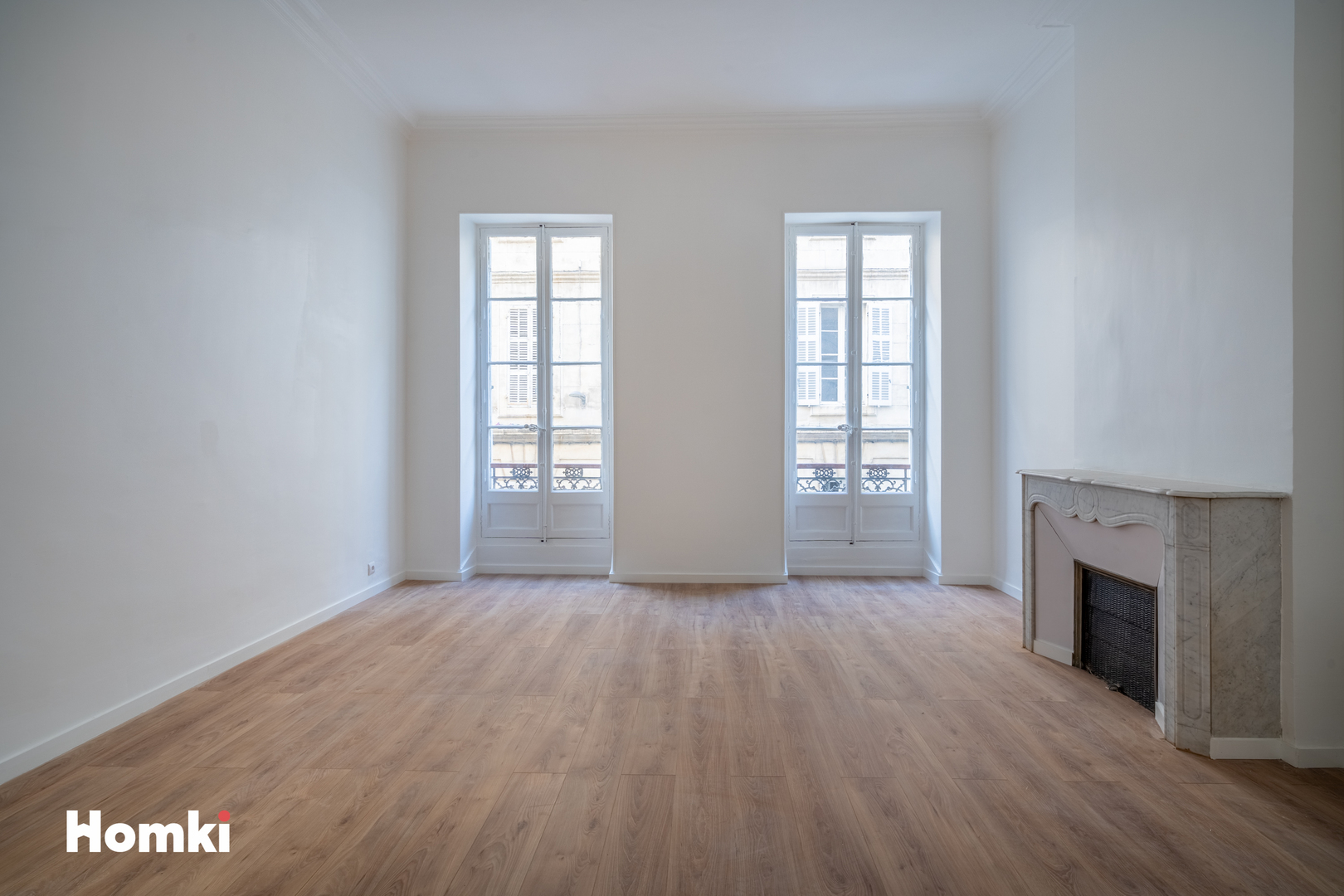 Homki - Vente Appartement  de 100.0 m² à Marseille 13005