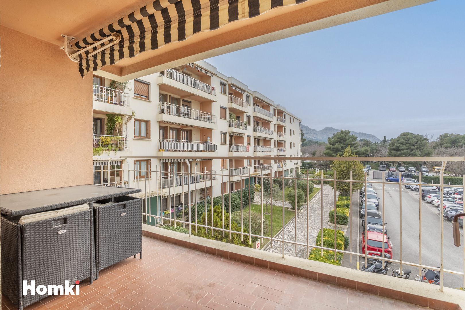 Homki - Vente Appartement  de 81.0 m² à Marseille 13008