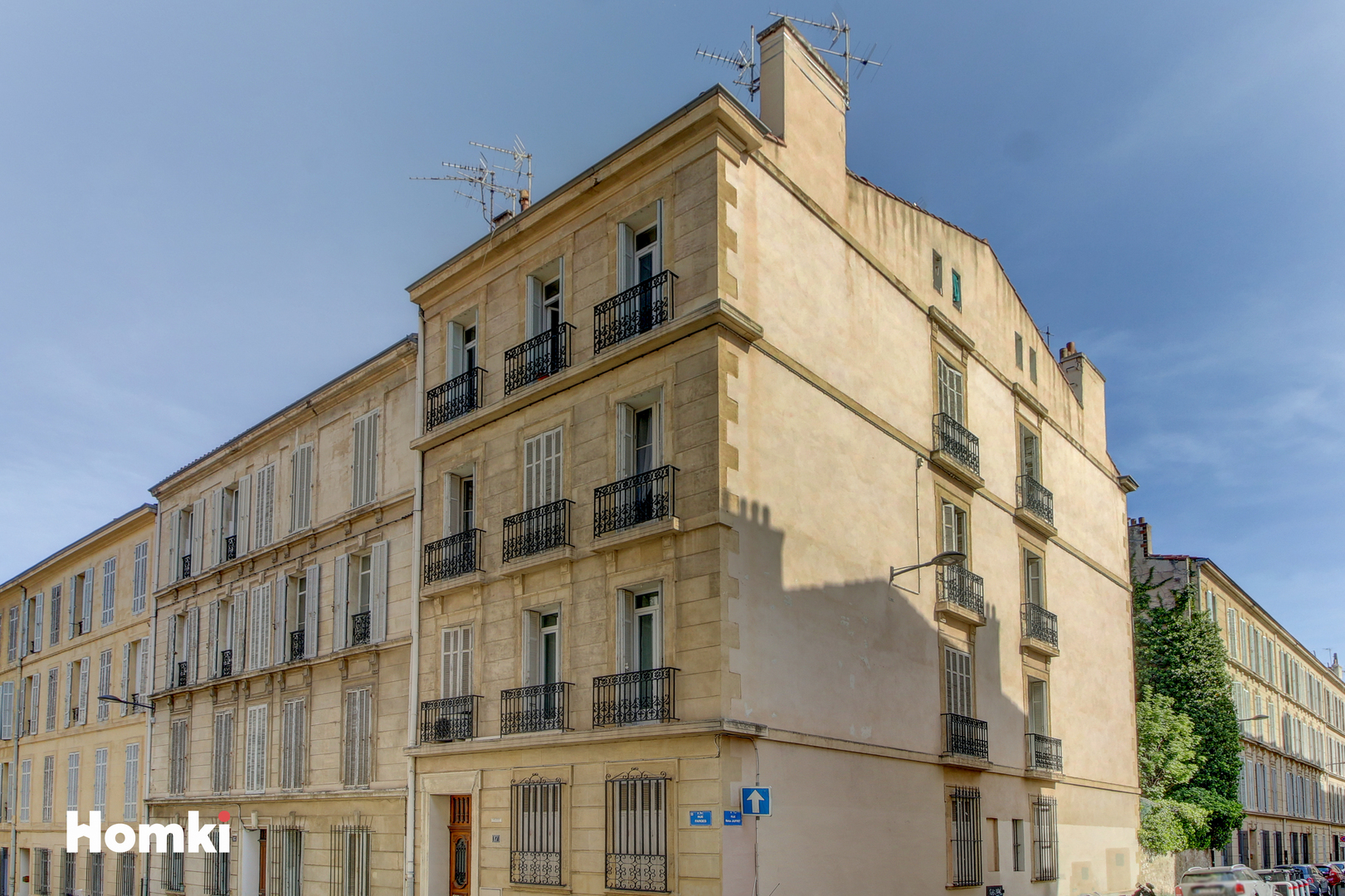 Homki - Vente Appartement  de 69.0 m² à Marseille 13008